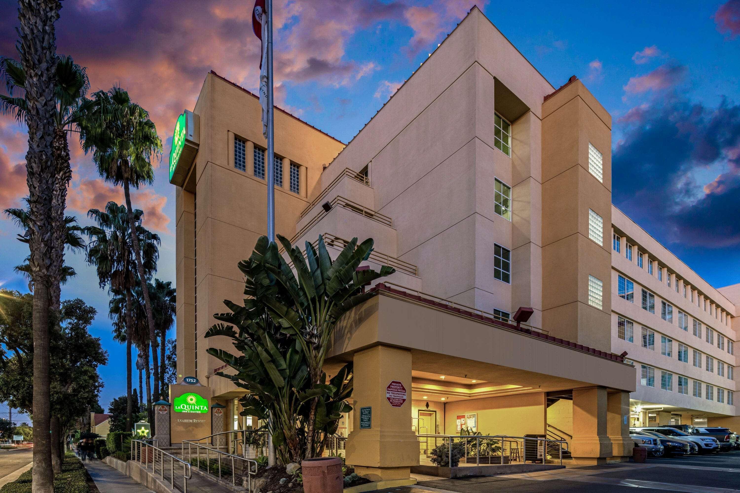 La Quinta By Wyndham Anaheim Hotel Exterior foto